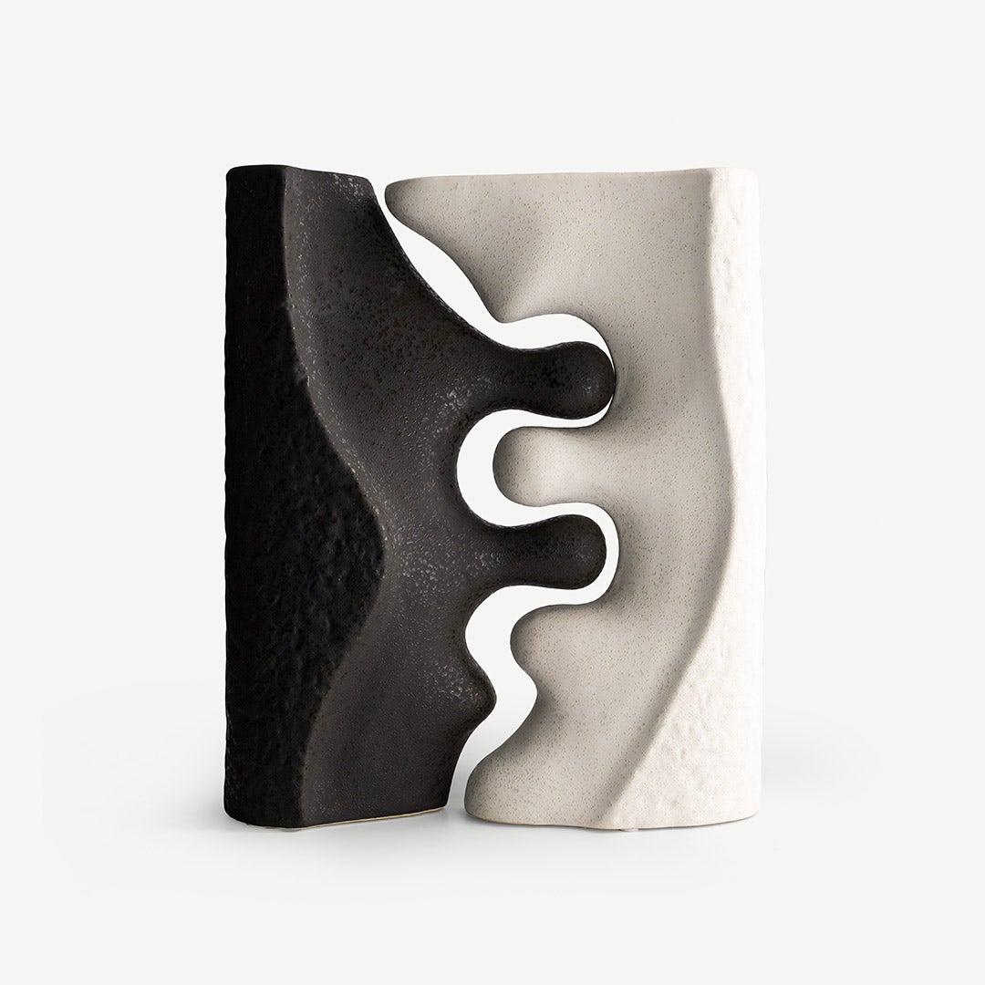 Streamline Cross Vase Set