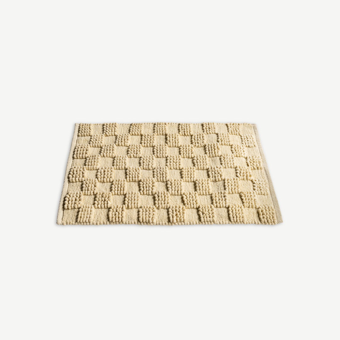 Array Chenille Bathmat Ivory -50x80cm