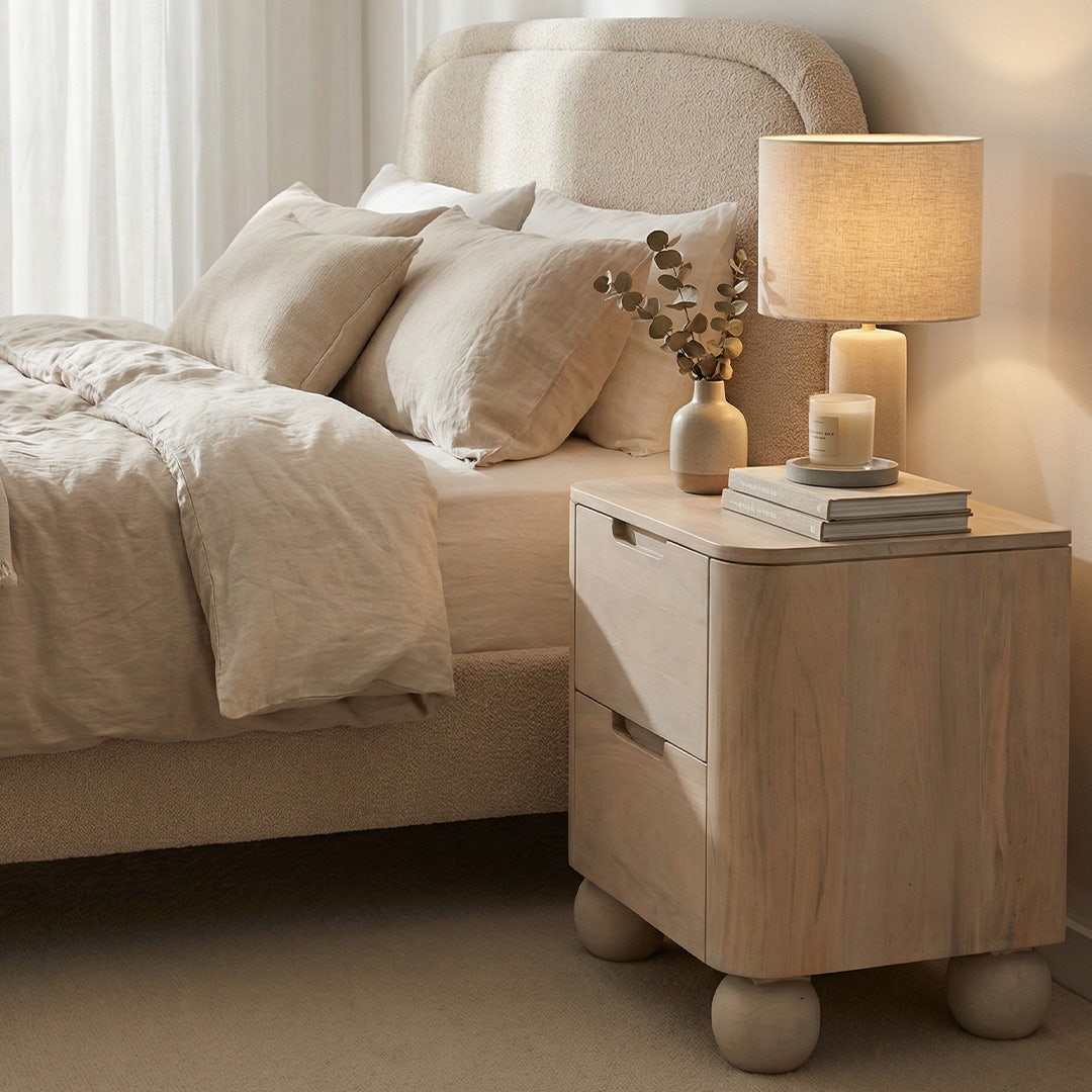 ألدوين طاولة جانبية - أبيض