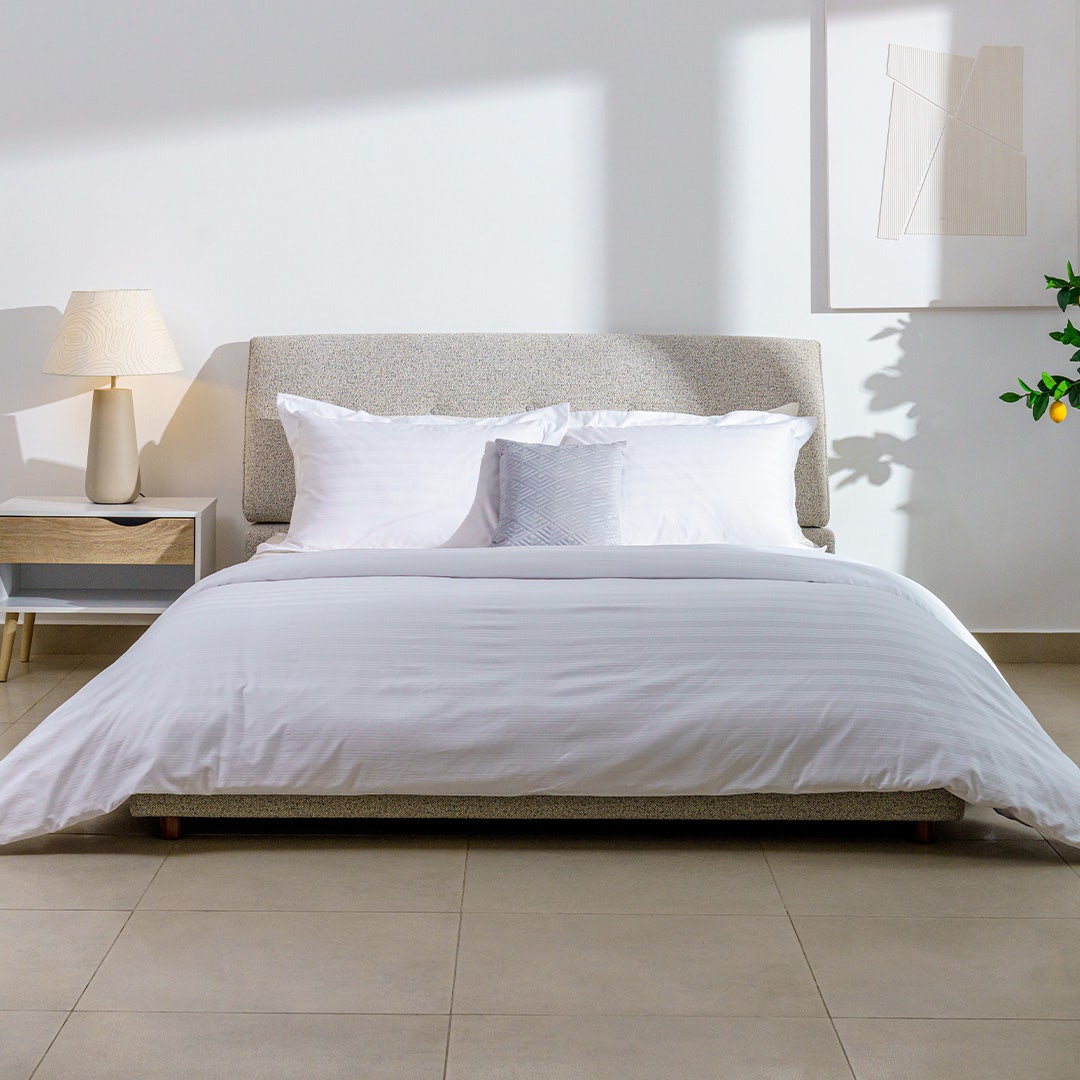 Yullen Queen Bed 160x200cm Greige