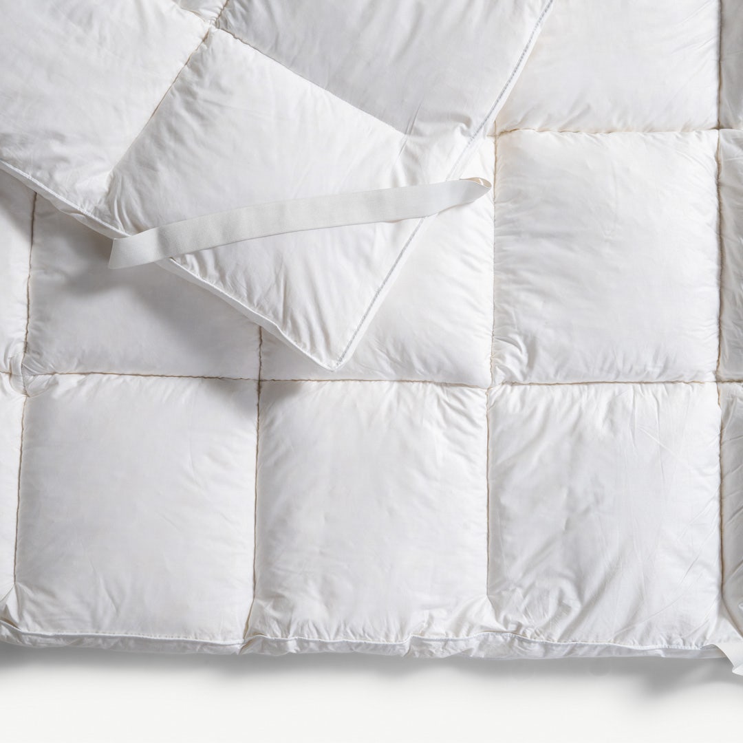 Junia Feather Mattress Topper 200x200cm
