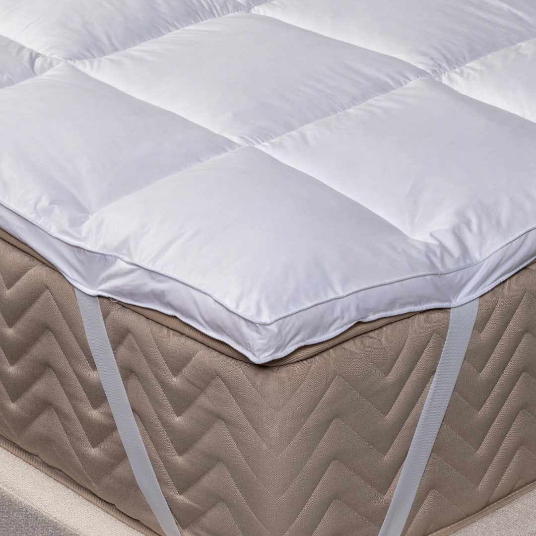 Junia Feather Mattress Topper 200x200cm