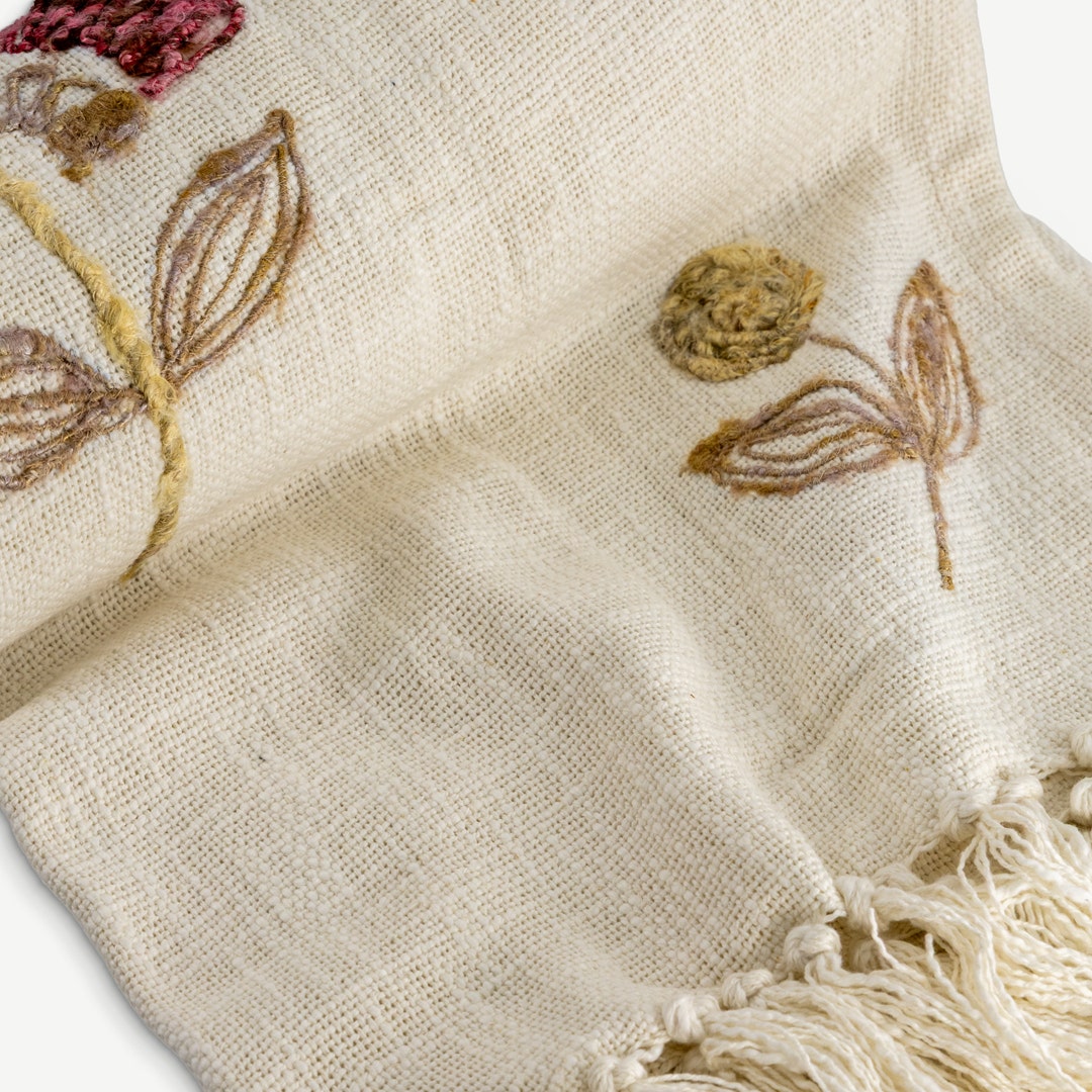 دافي بطانية خفيفة مطرزة - 130×170 سم