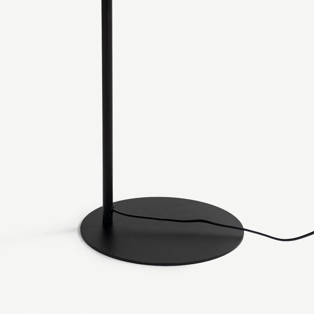 Mereko LED Floor Lamp