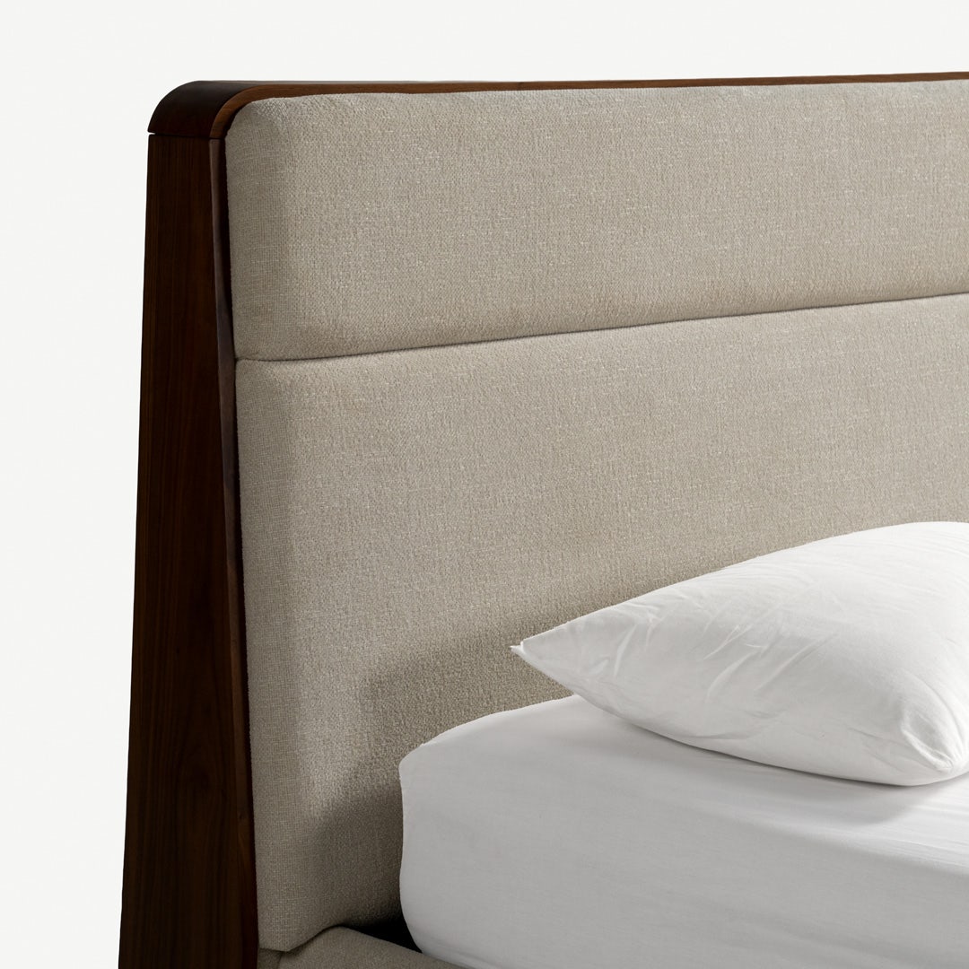 أوري سرير كينج 180x200 سم - جوز هند