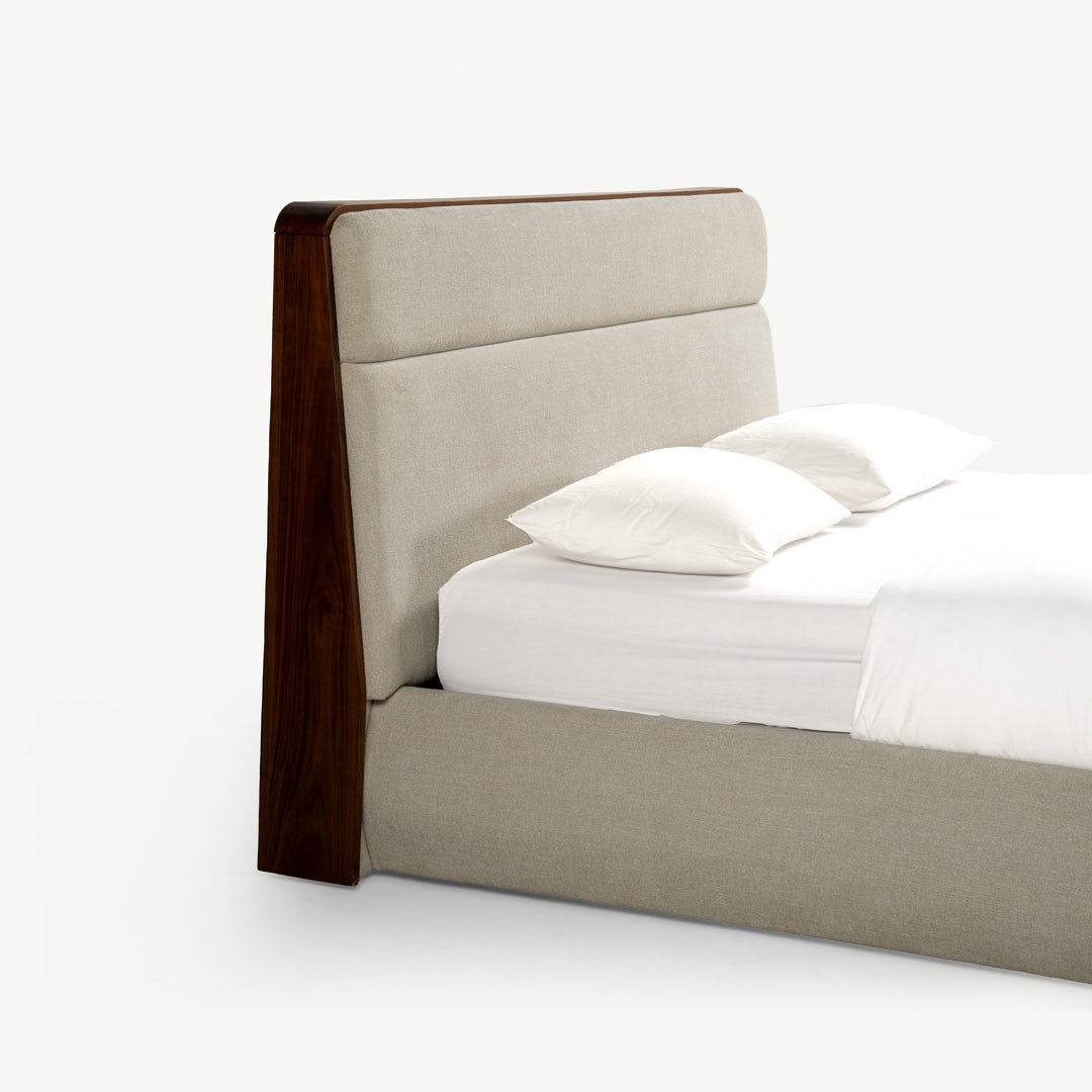 أوري سرير كينج 180x200 سم - جوز هند