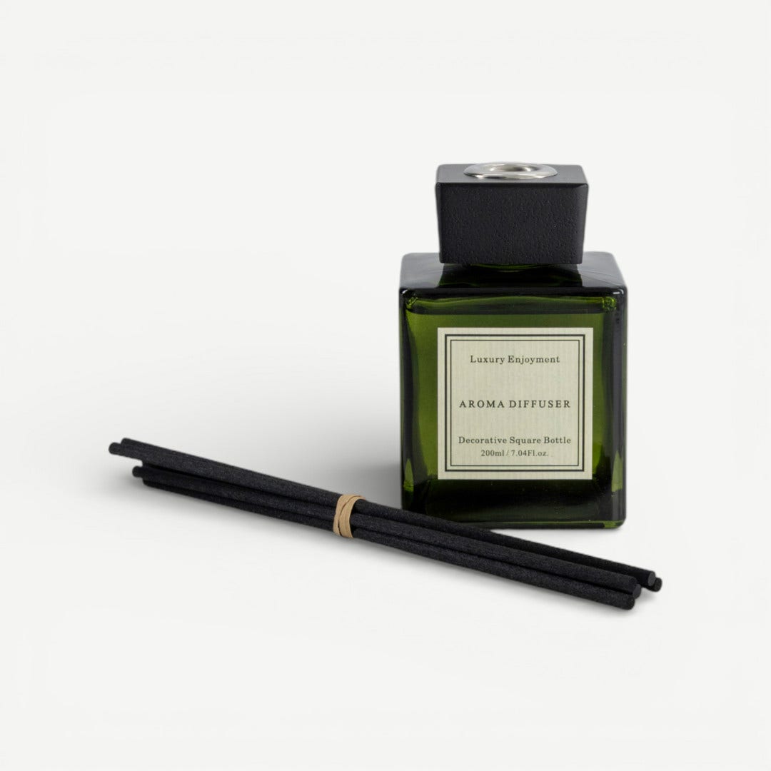 Dignity Reed Diffuser -Hilton Garden