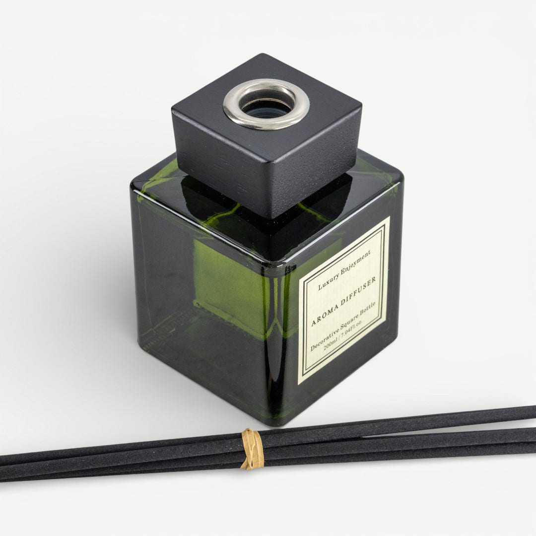 Dignity Reed Diffuser -Hilton Garden