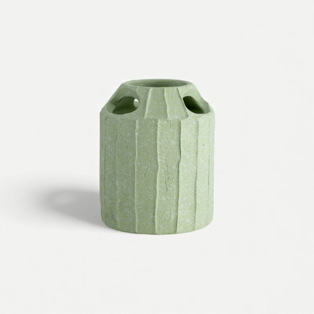 فاميو حامل فرشاة أسنان