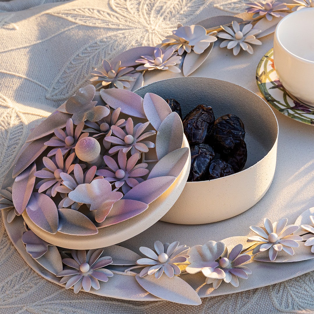 Leafy Dahlia Storage box