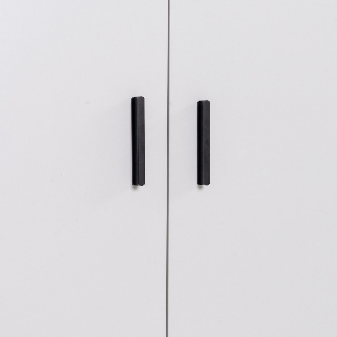 Nivel ll 28-Pair Shoe Cabinet White