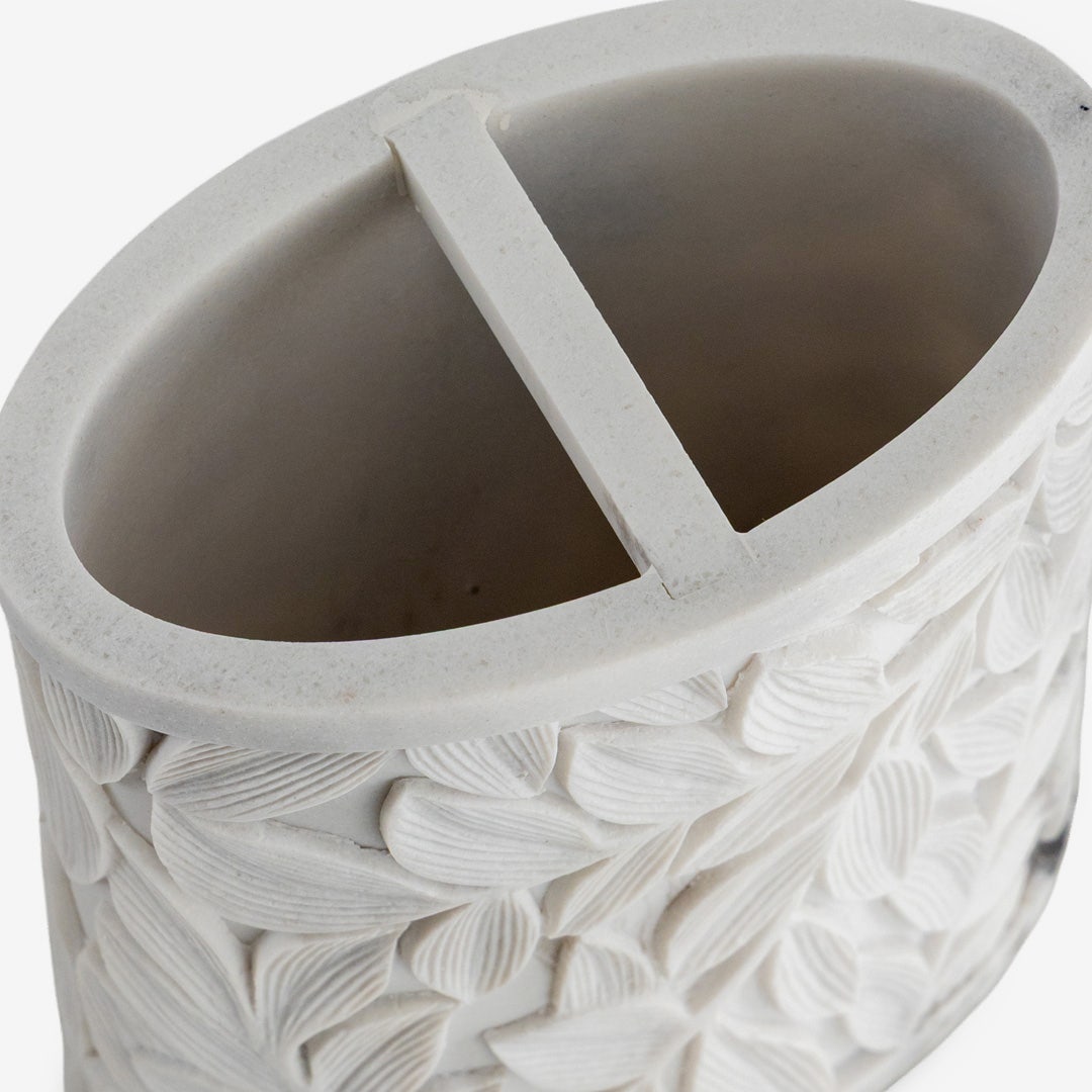 Elvara Toothbrush Holder