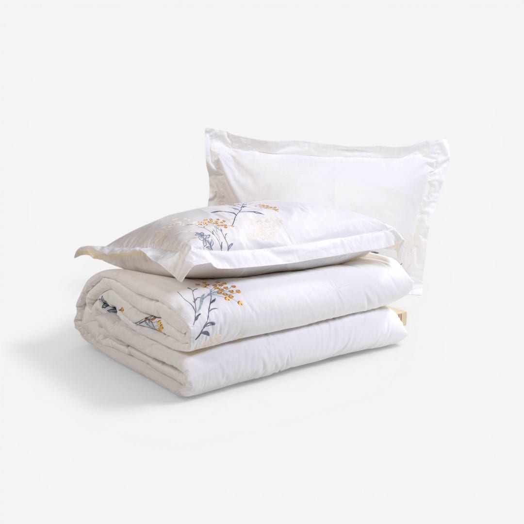 Nuvio Emb. Comforter Set