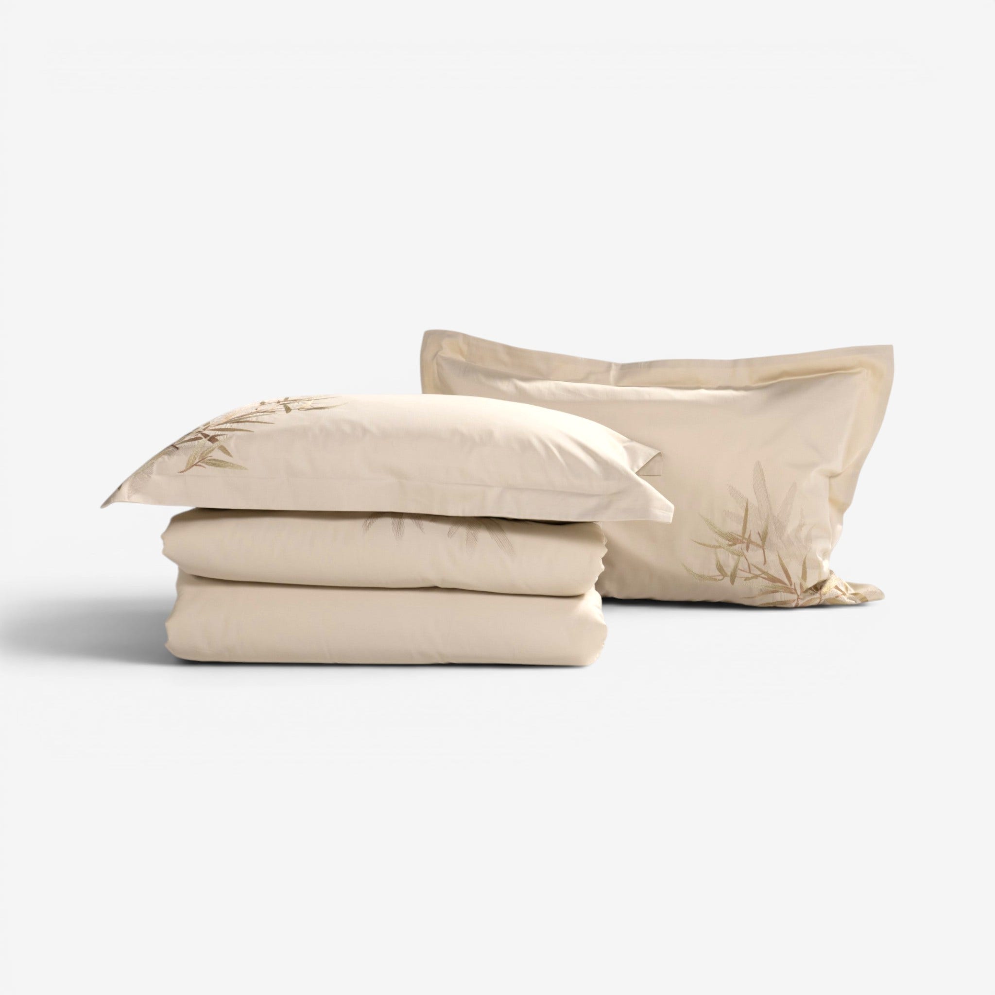 Aureo Emb. Comforter Set