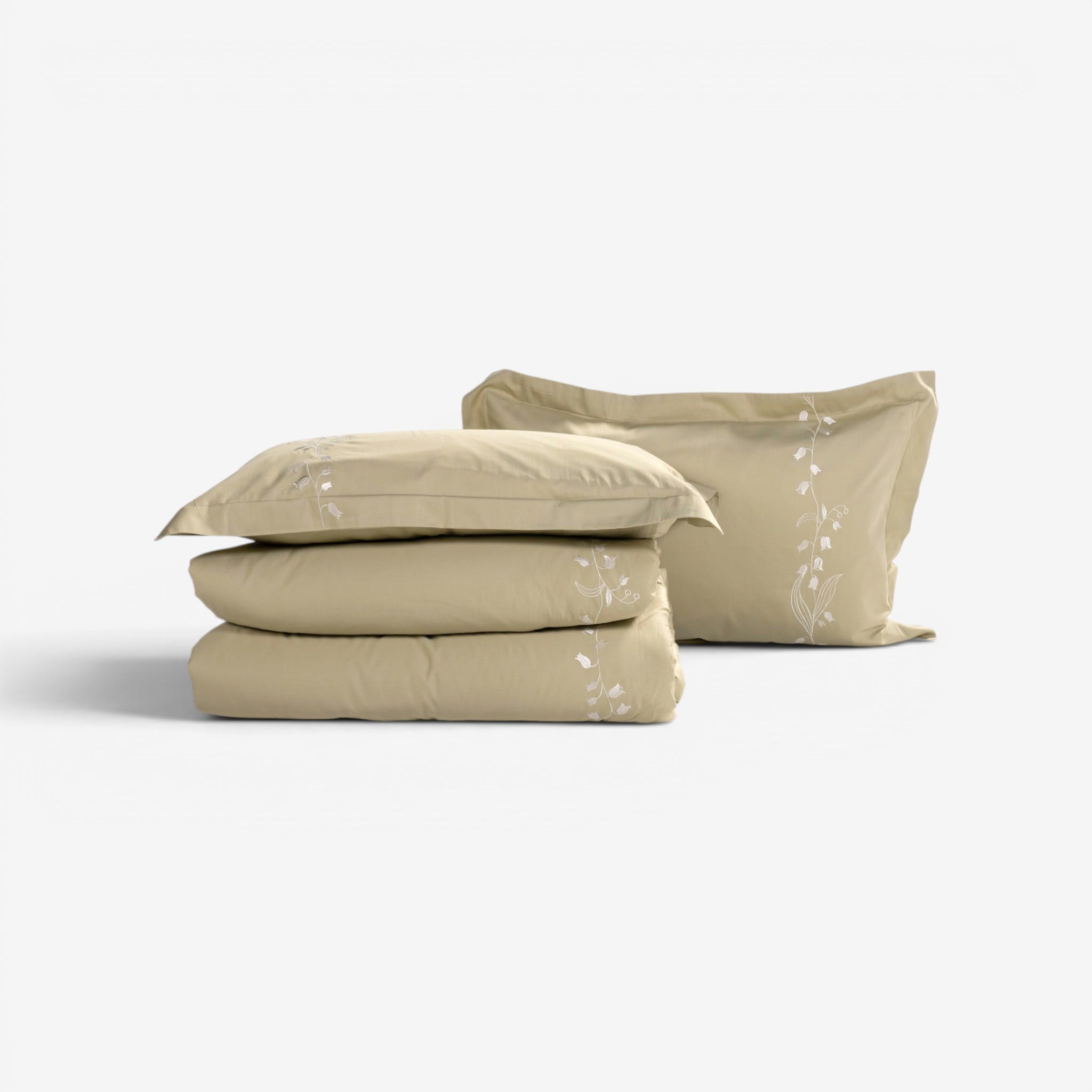 Kyric Emb. Comforter Set