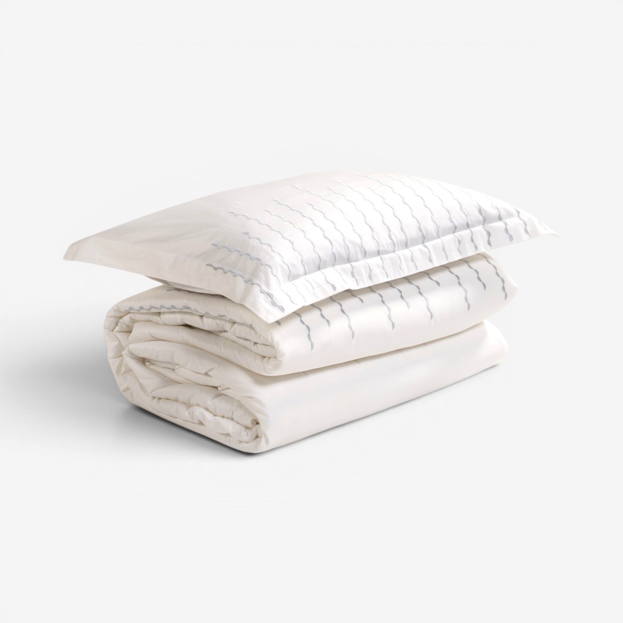 Sovia Emb. Comforter Set