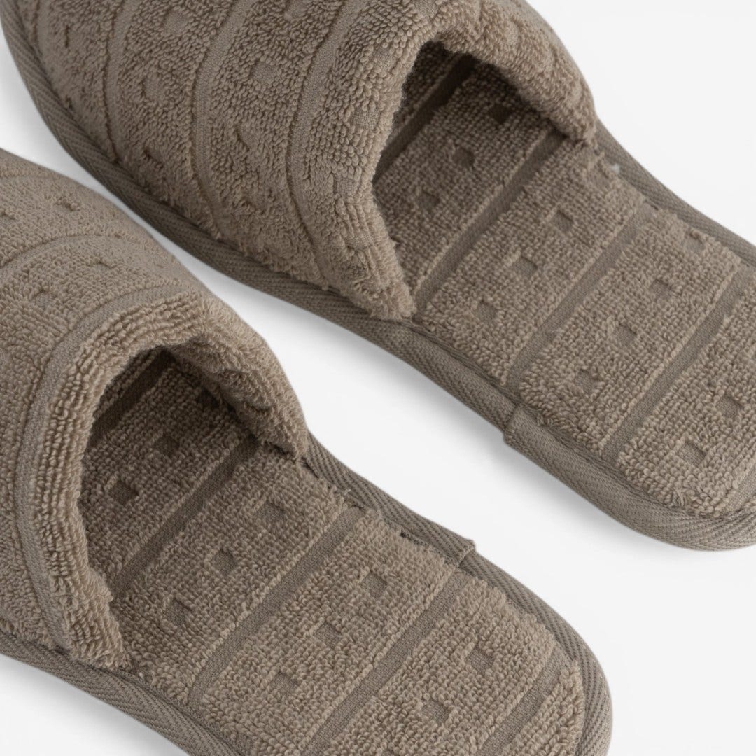 Lirona Bath Slipper Mocha