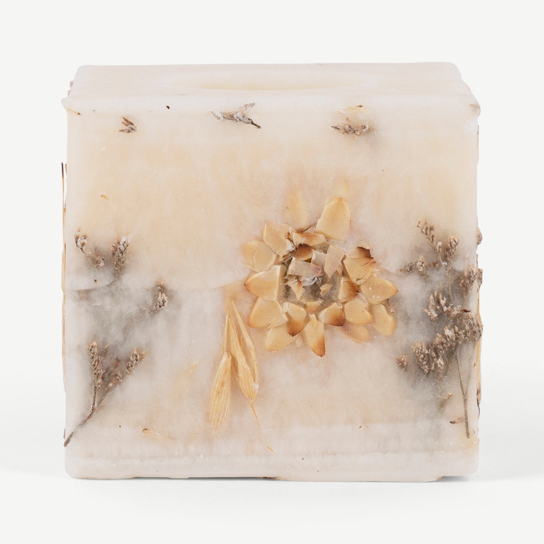 Alaia Floral Pillar Candle -Vanilla