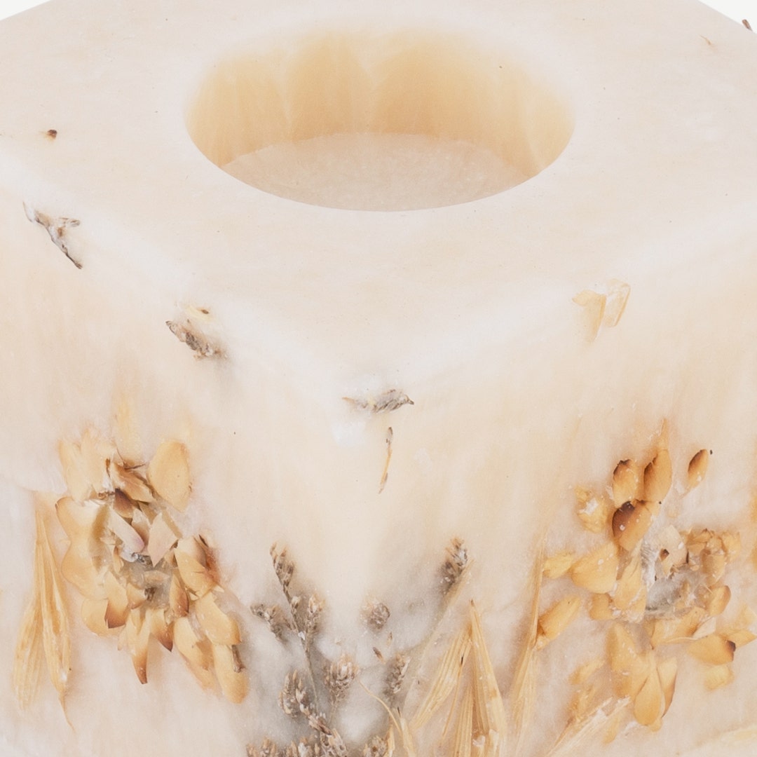 Alaia Floral Pillar Candle -Vanilla