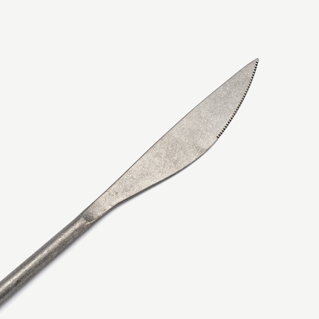 Alastor Dinner Knife 22.5x1.7x2cm