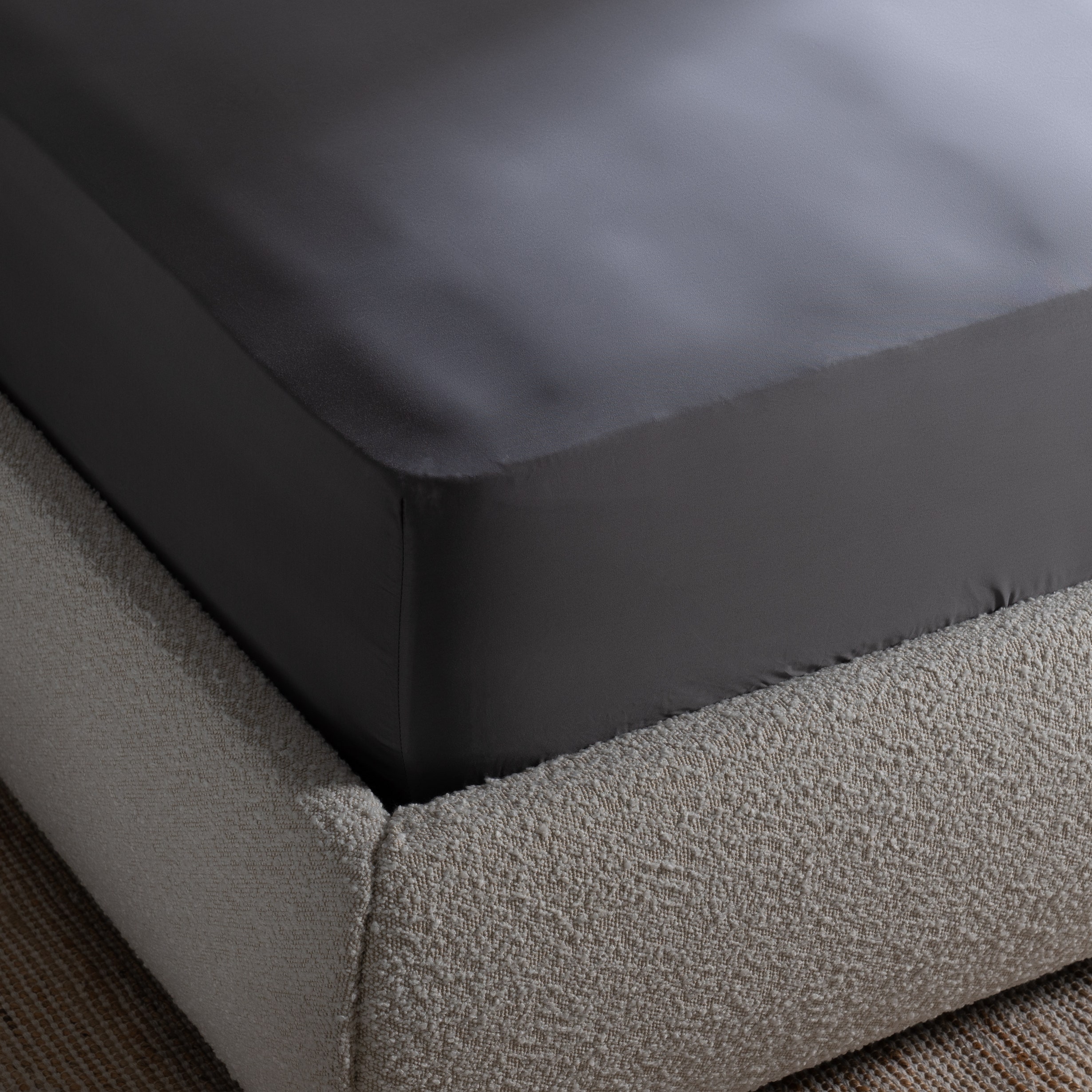 Allergy Relief Fitted Sheet 160x200cm -Smokey