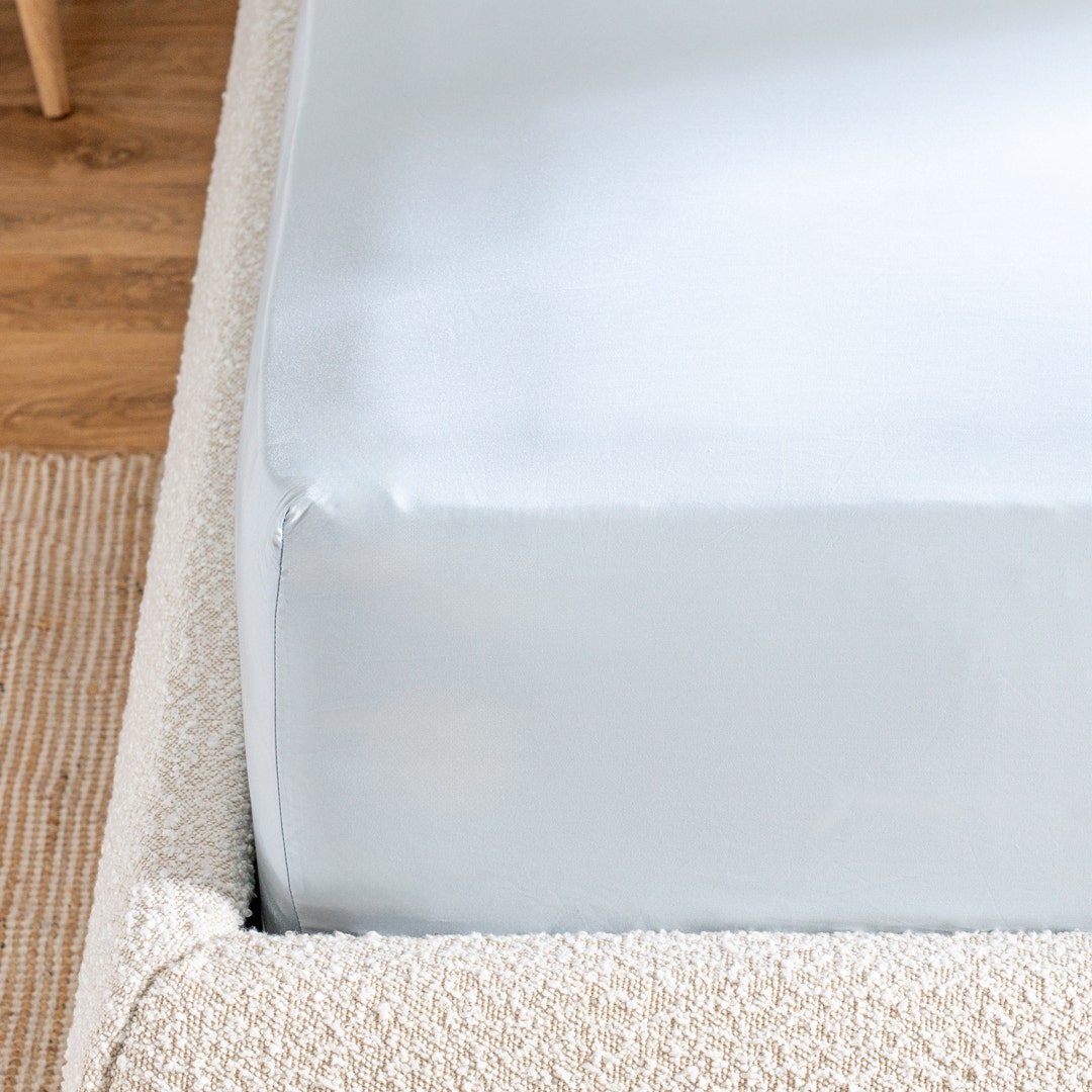 Allergy Relief Fitted Sheet 200x200cm -P/Blue