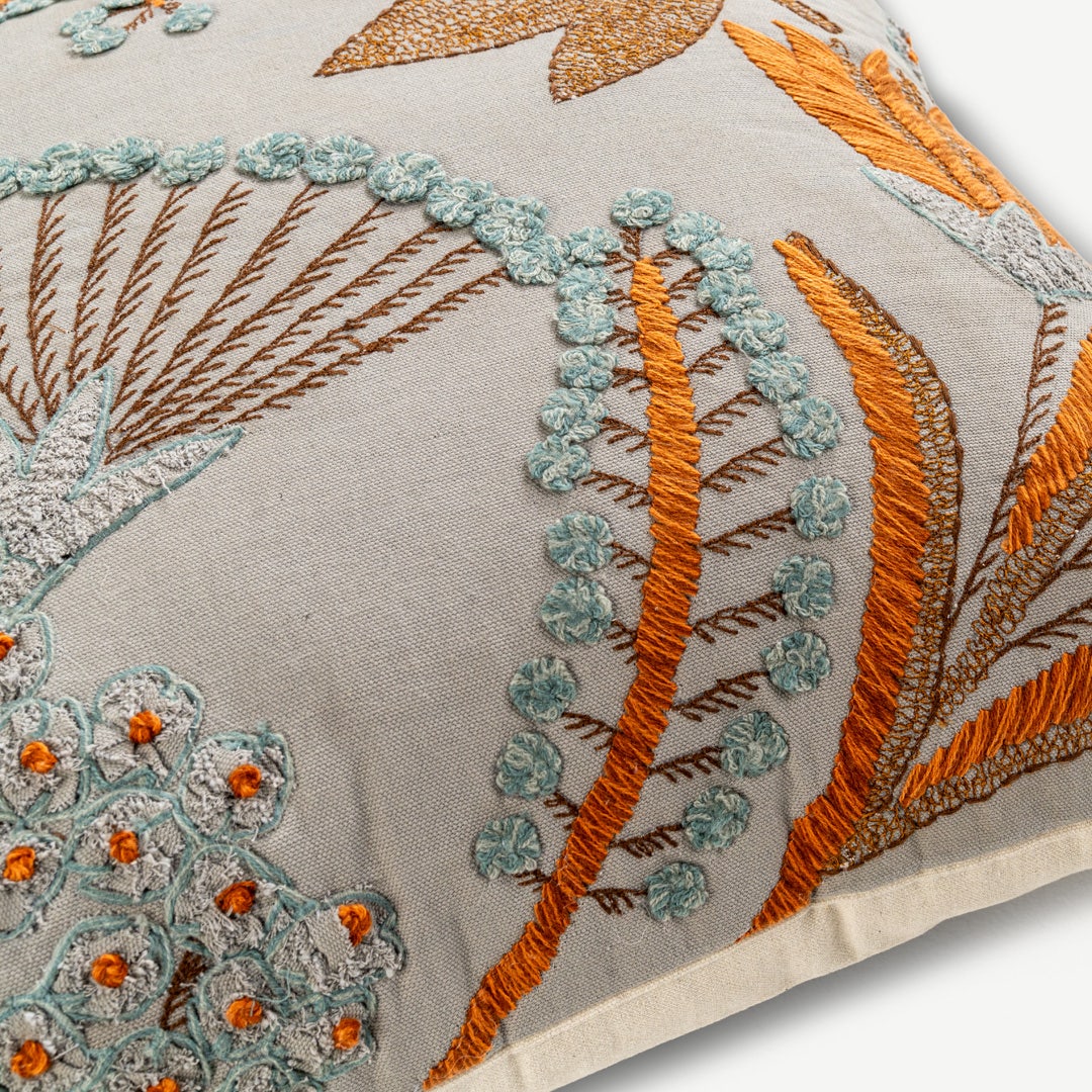 وسادة مطرزة أنيزا الرمادي - 50 × 50 سم