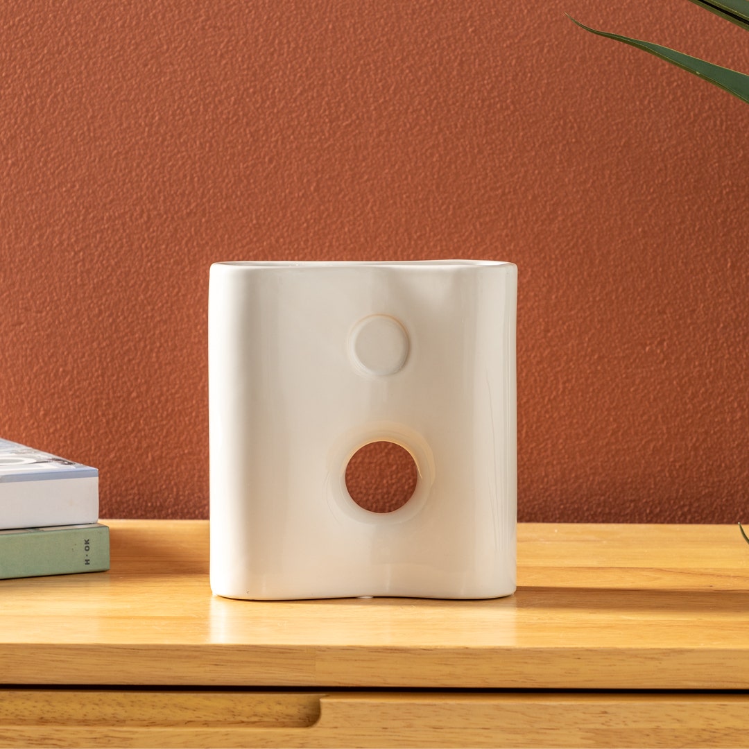 Beryl Ceramic Decor Vase -White