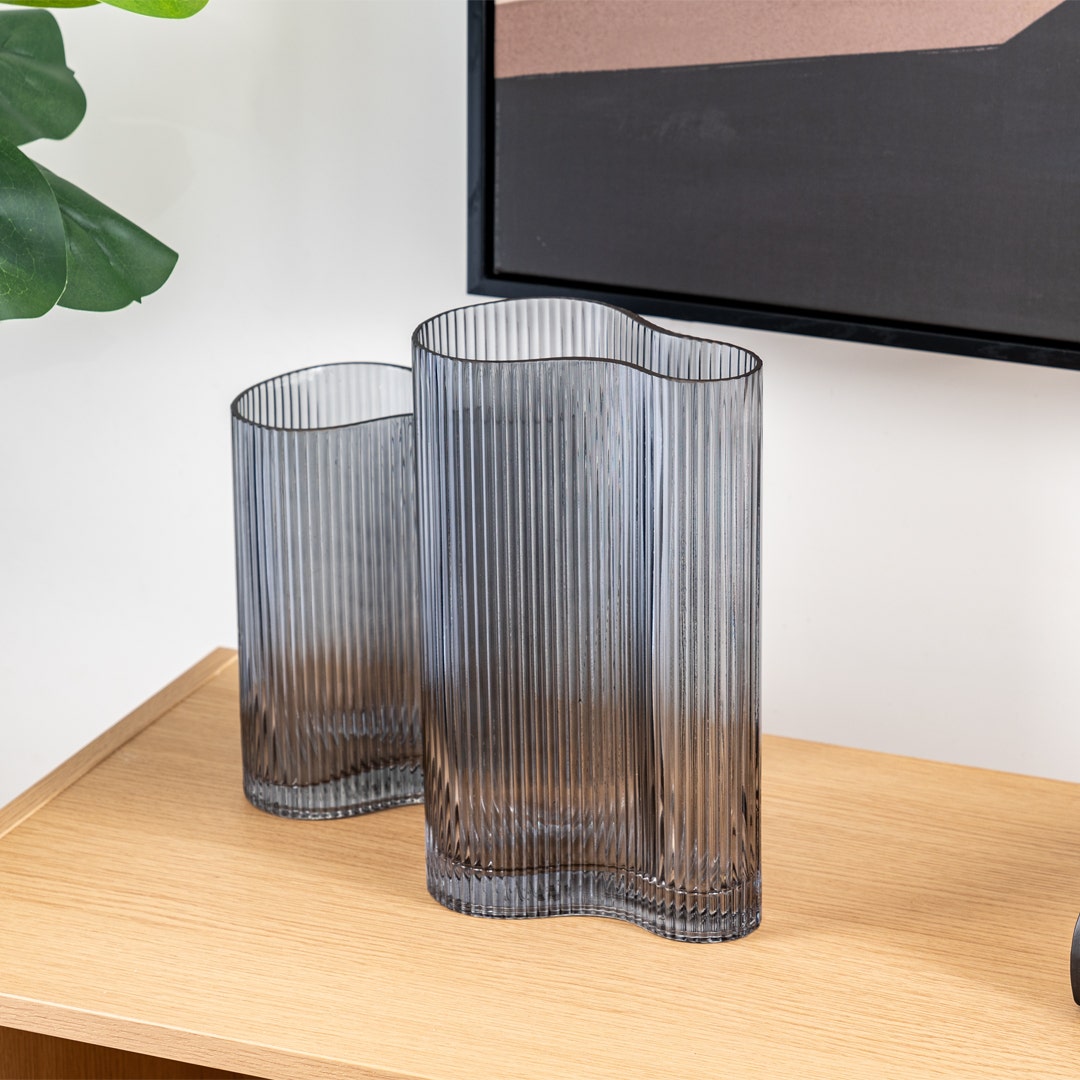 مزهرية زجاجية متباعدة من بروم 27 سم