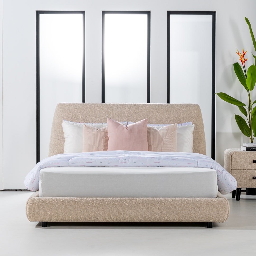 Queen outlet bedroom furniture