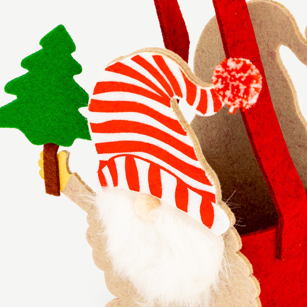 Christmas Basket Gnome -17cm