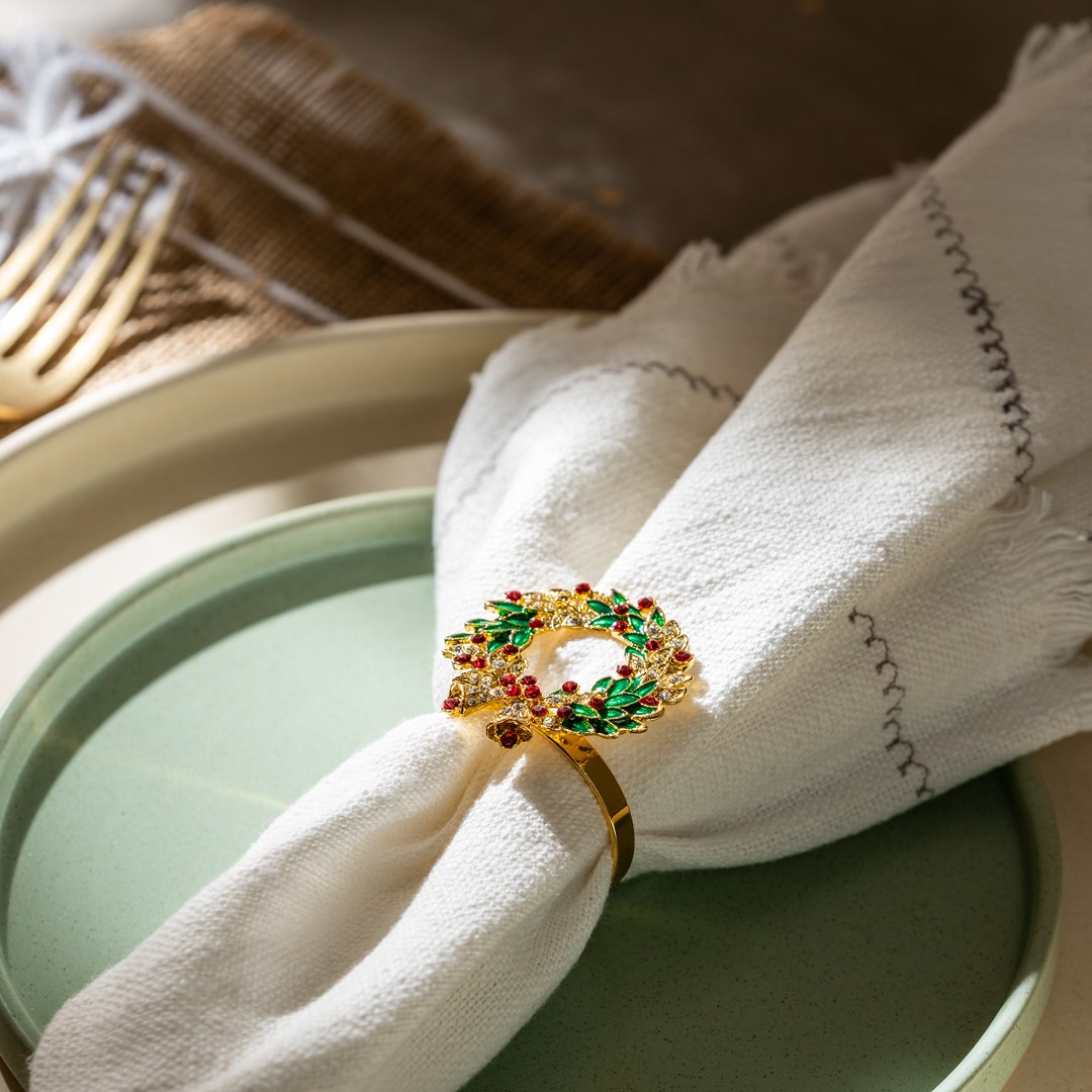 Christmas wreath napkin rings hotsell