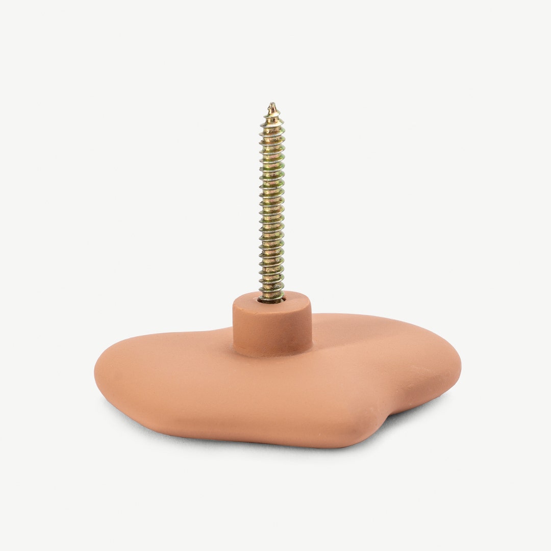 Claudia Hooks Terracotta 7x6.5cm