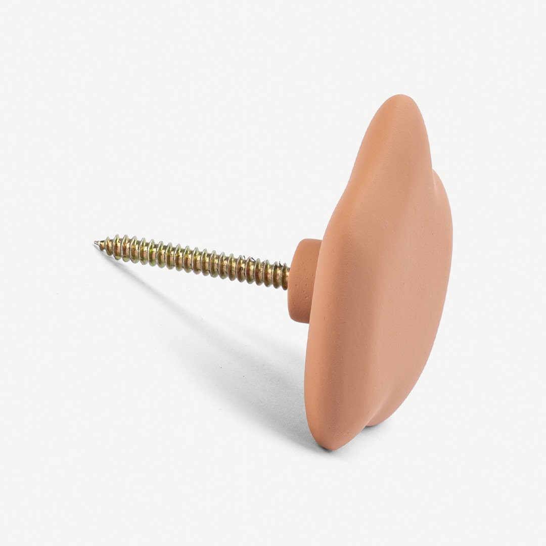 Claudia Hooks Terracotta 7x6.5cm