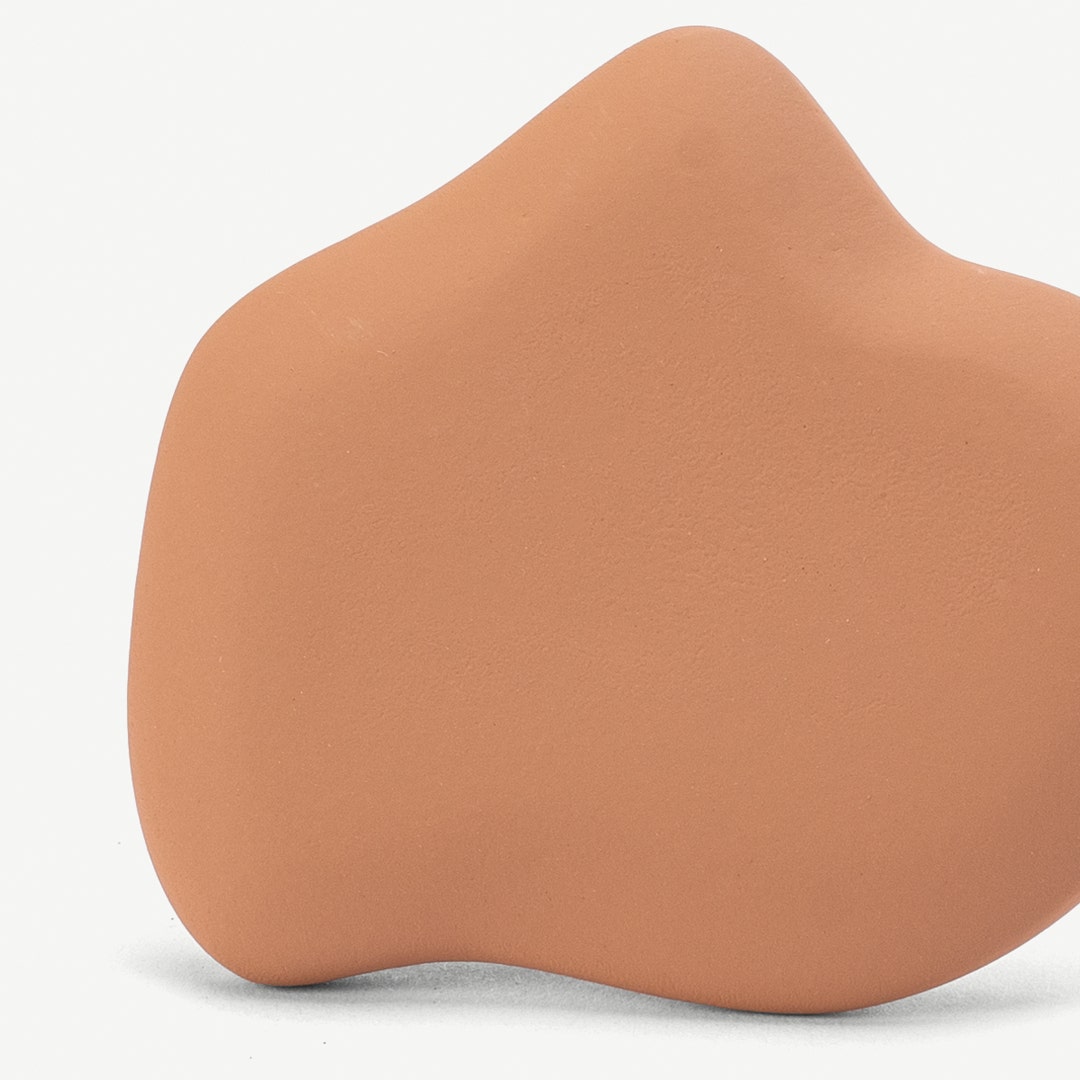 Claudia Hooks Terracotta 7x6.5cm