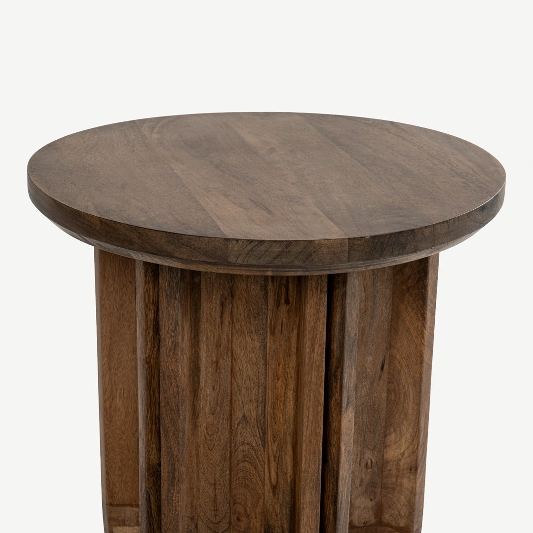 Clover End Table Brown
