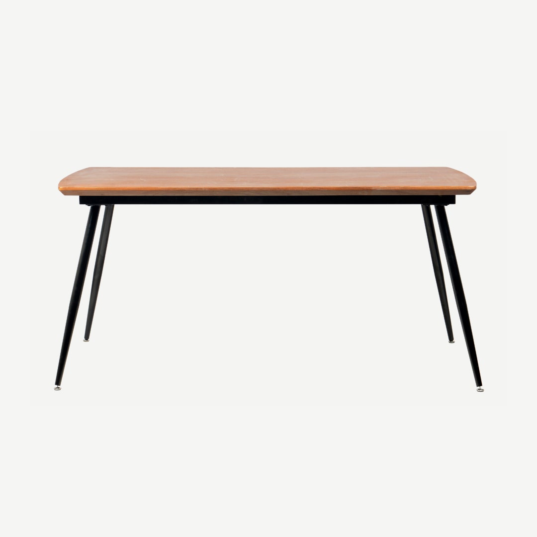 Dining table sale 4 seater size