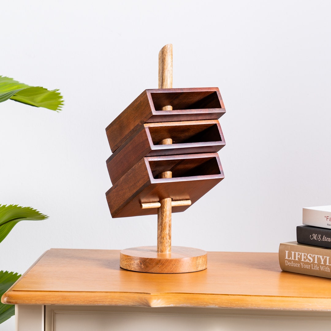 Delvin Decorative Table Stand