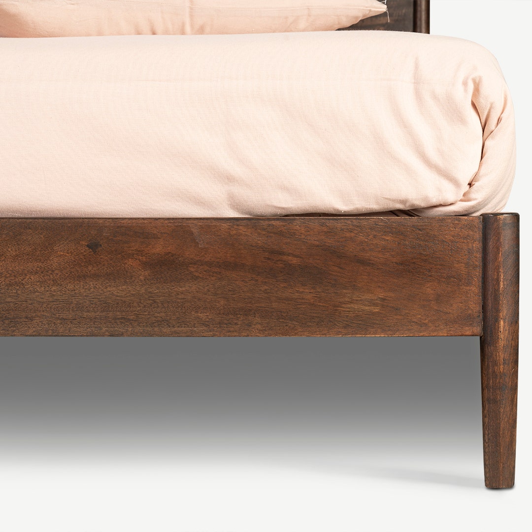 سرير كينج ديسموند 180×200 سم - جوزي غامق