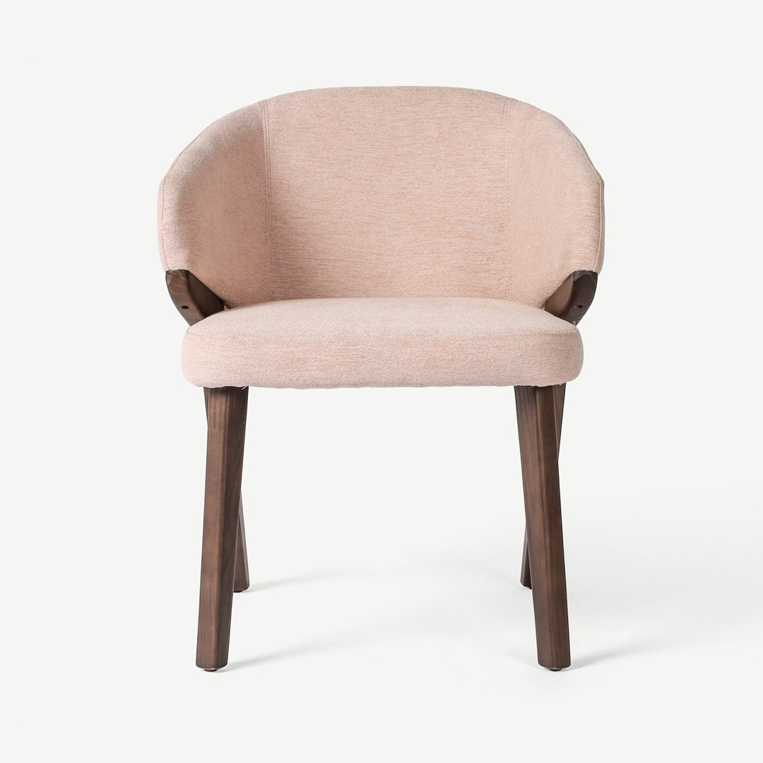Dusty pink store chair