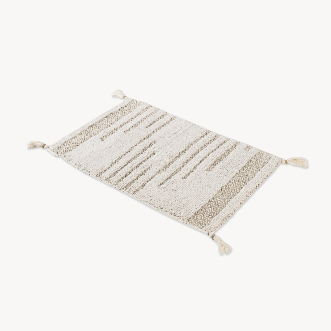 Edwin Cotton Tufted Bathmat w/ Tassels