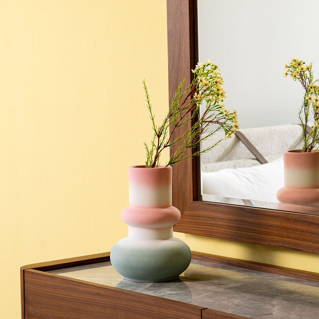 Eleo Ceramic Decor Vase - 18 cm