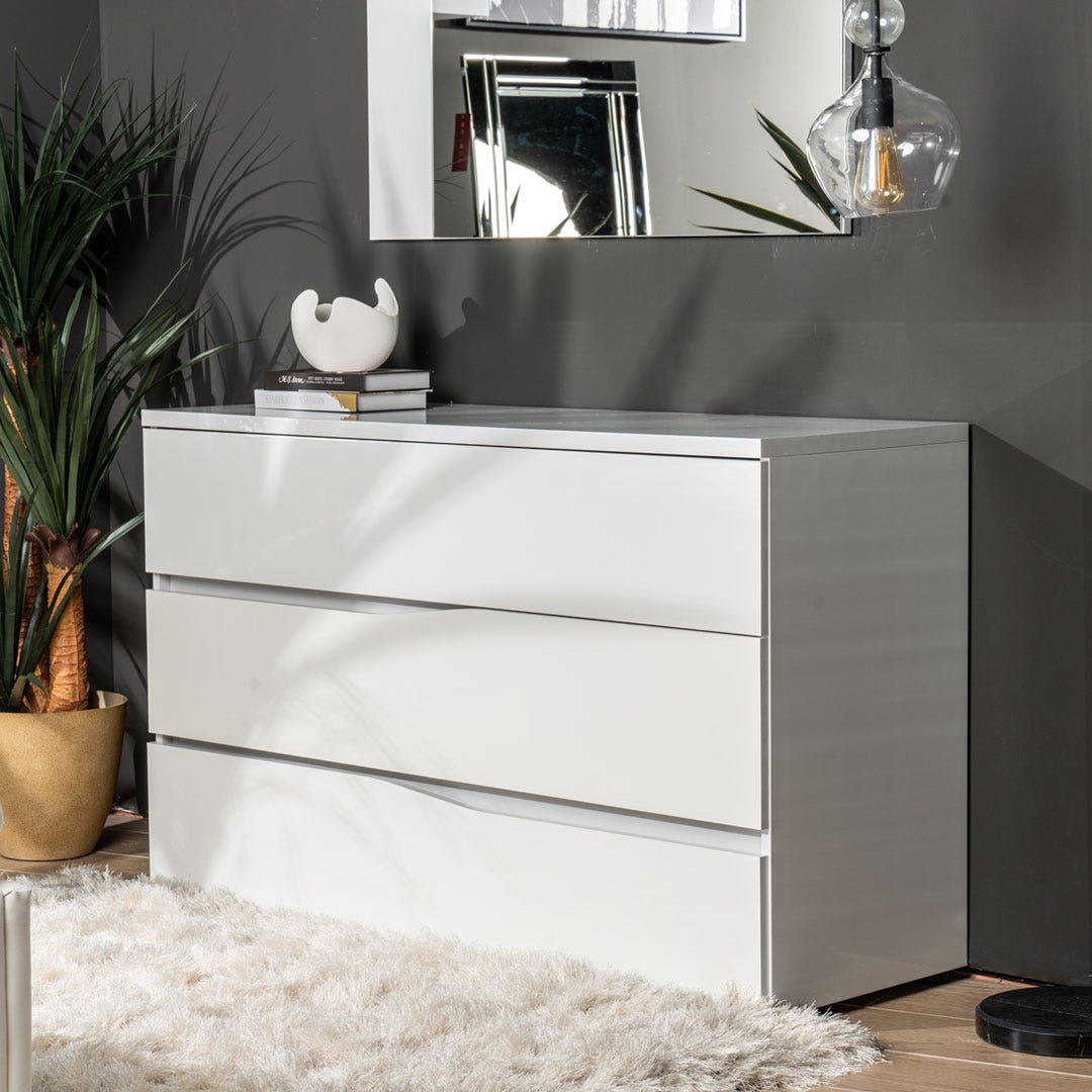 Elva Dresser White - 1280x790 cm