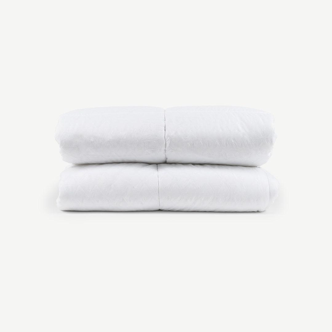 Hygieia AMIC Embossed Duvet