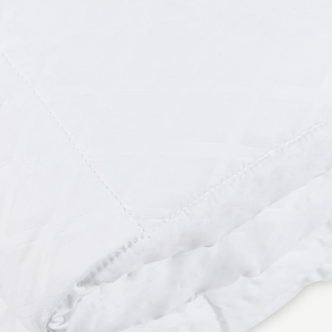 Hygieia AMIC Embossed Duvet