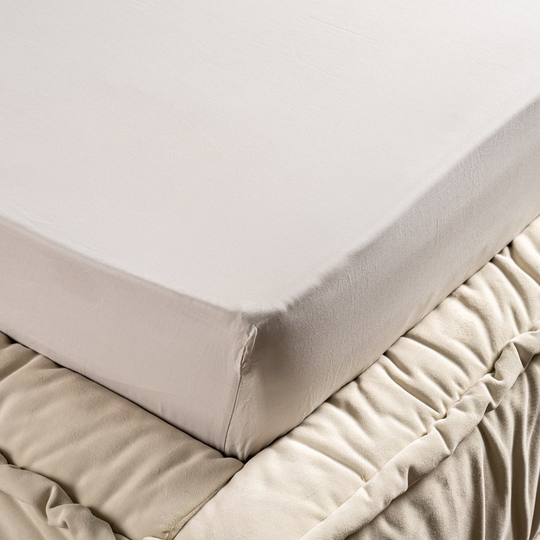 Jaha Fitted Sheet 160x200cm- Pastel Grey