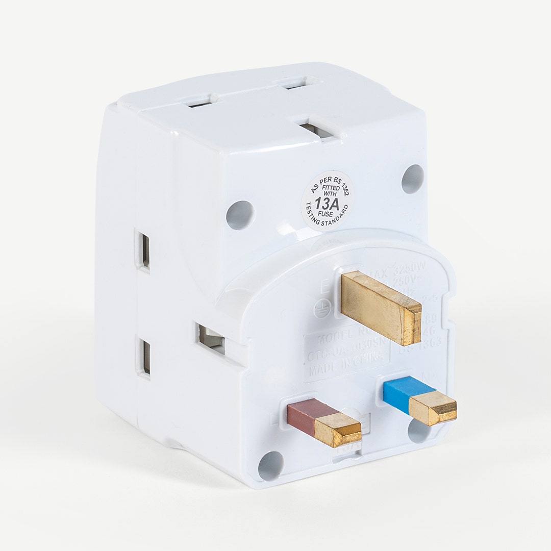 Jaxen 3 Way Switched UK Type Adaptor
