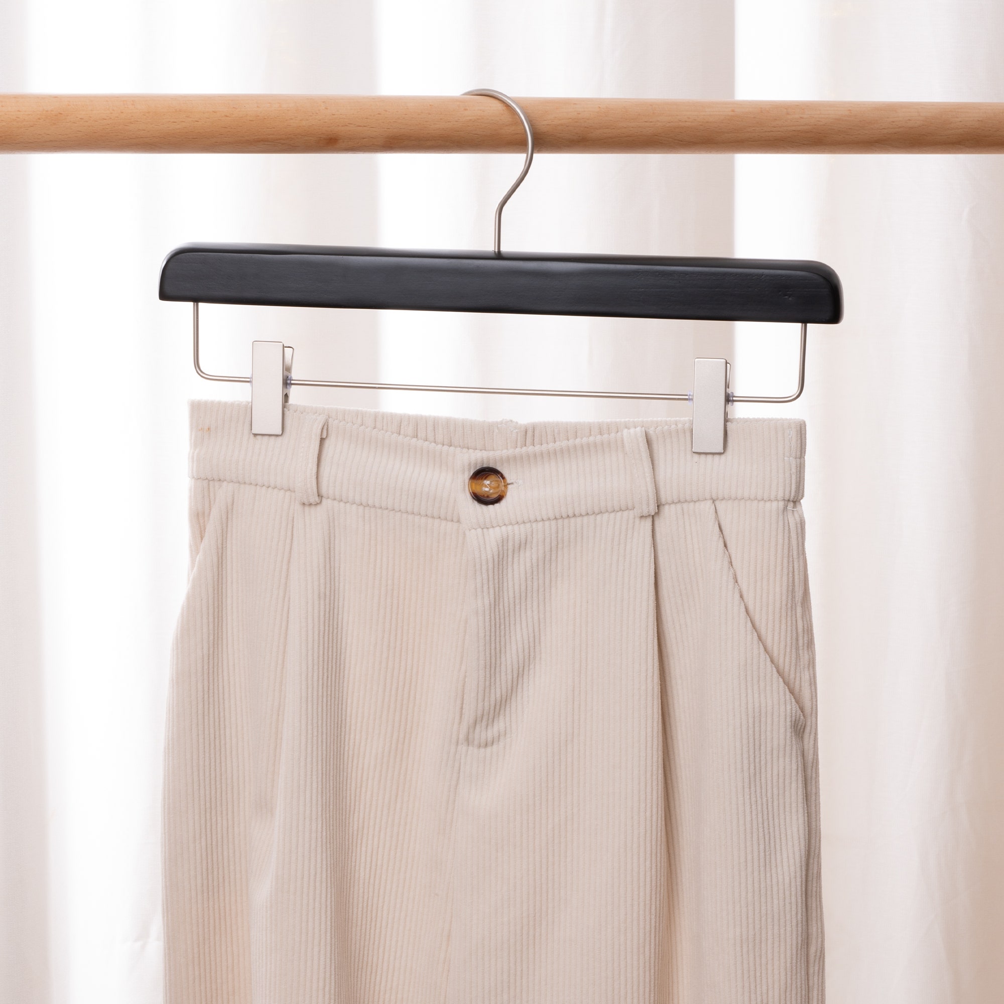 Juliena Clothes Hanger -Black