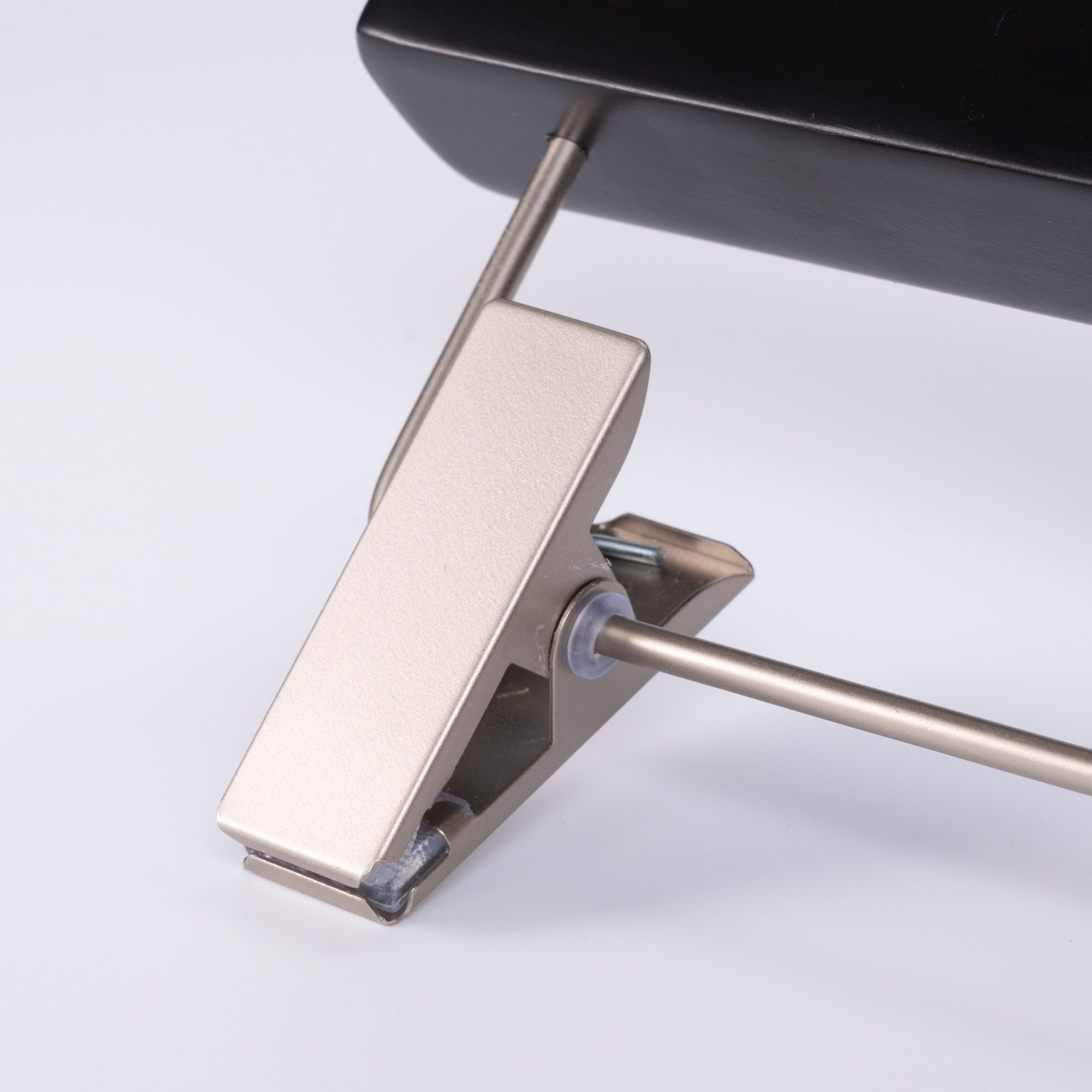 Juliena Clothes Hanger -Black