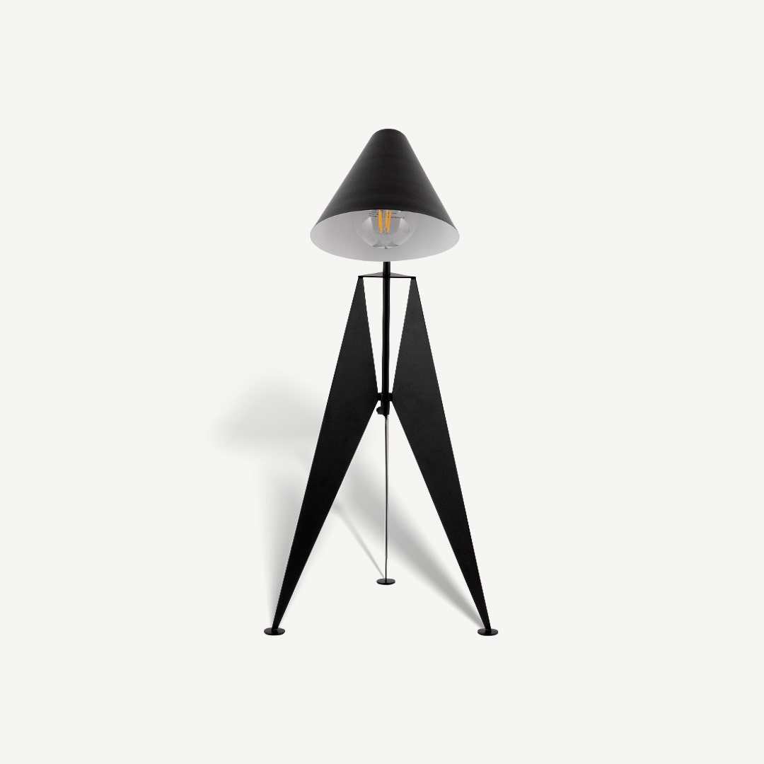 Kailani Brass Table Lamp